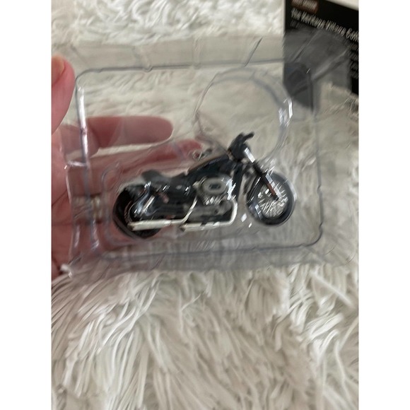 New in box Harley, Davidson, collectible ornament - Picture 4 of 4
